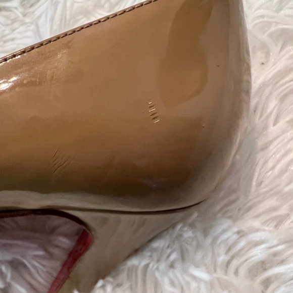 Christian Louboutin Decollete Patent Leather Heels/Pumps - Picture 11 of 16